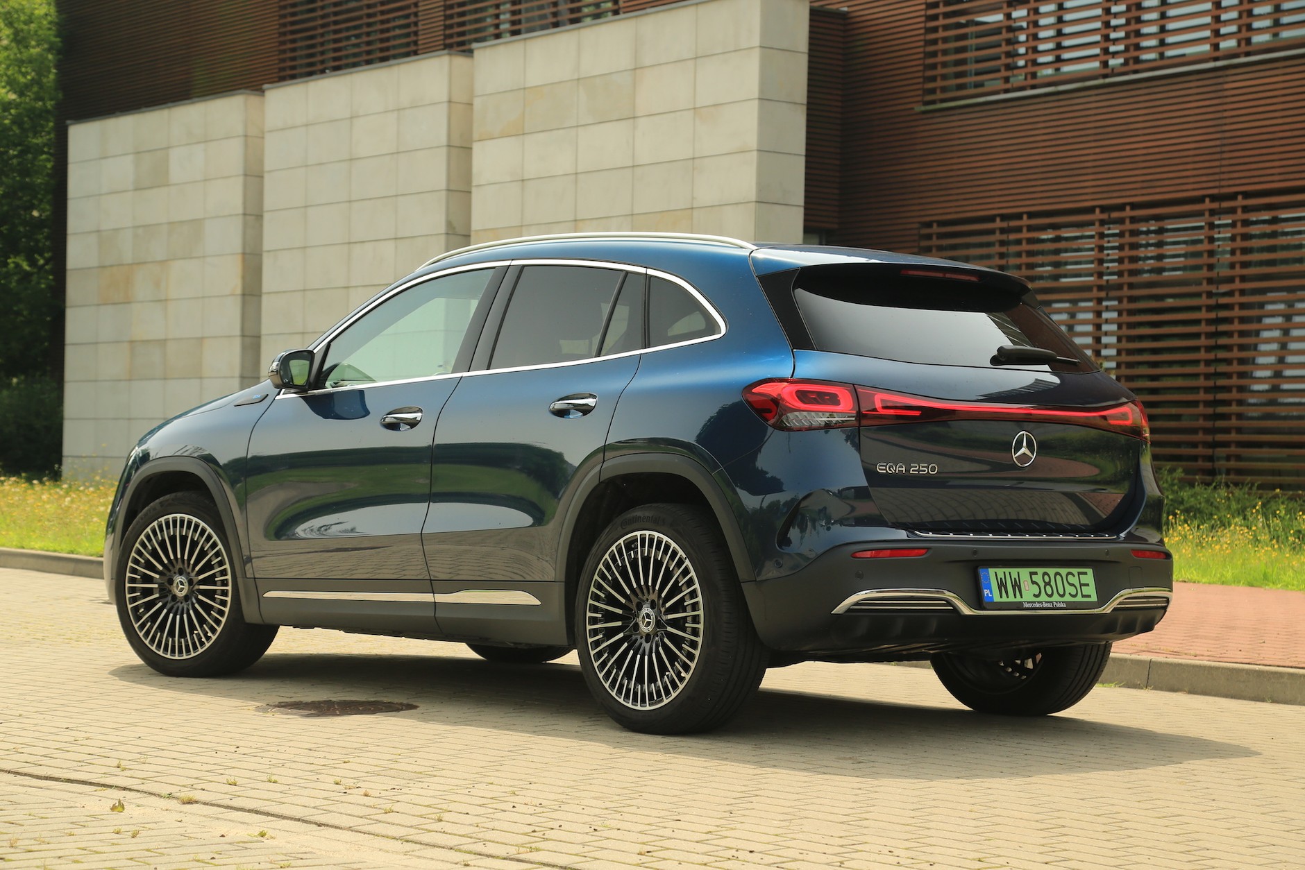 Mercedes EQA 250 (2021)