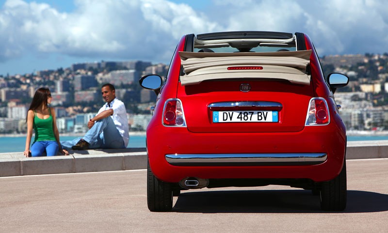 Fiat 500C: nowe informacje i zdjęcia włoskiego kabrioletu (fotogaleria)