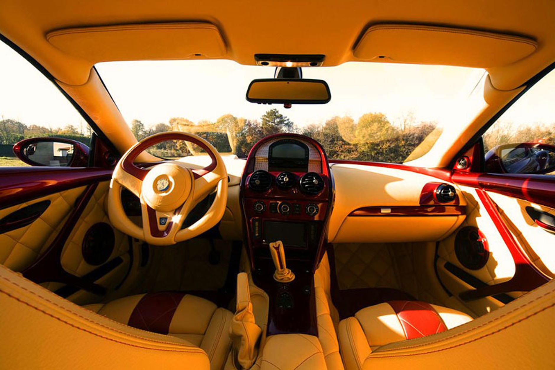 Faralli &amp; Mazzanti Vulca S – ręcznie budowane coupe