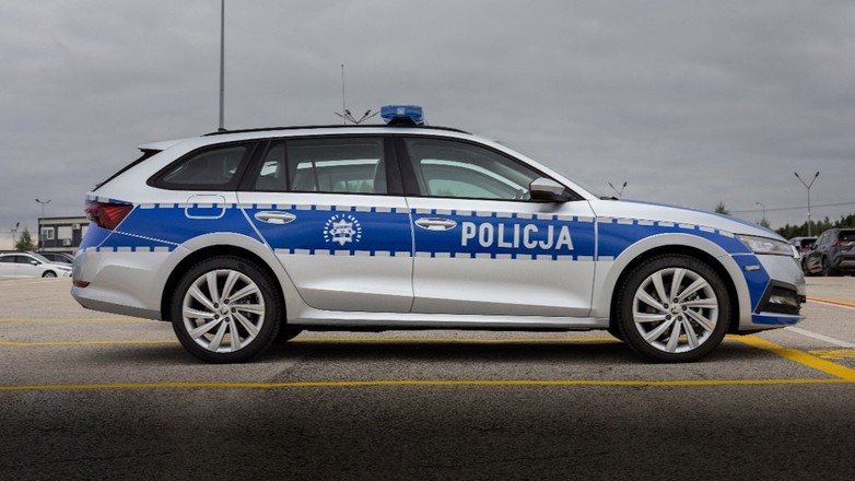 Policyjna flota powiększa się o hybrydowe Skody Octavie