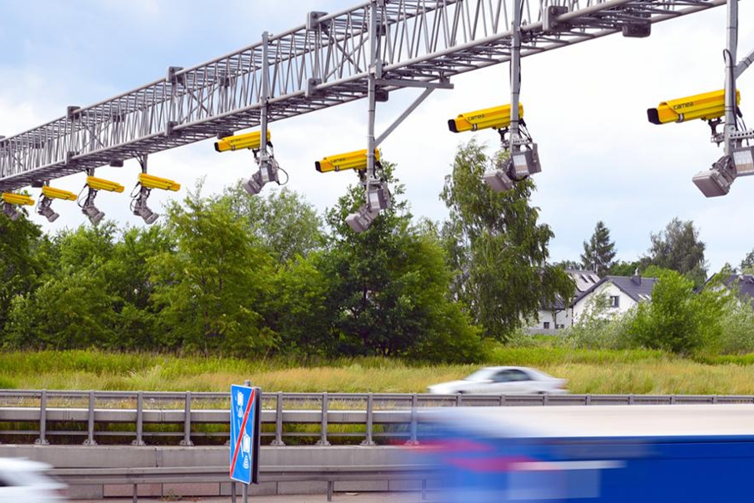 Sztuczna inteligencja w nowych fotoradarach w Grecji. Wystawiły 2500 mandatów w cztery dni