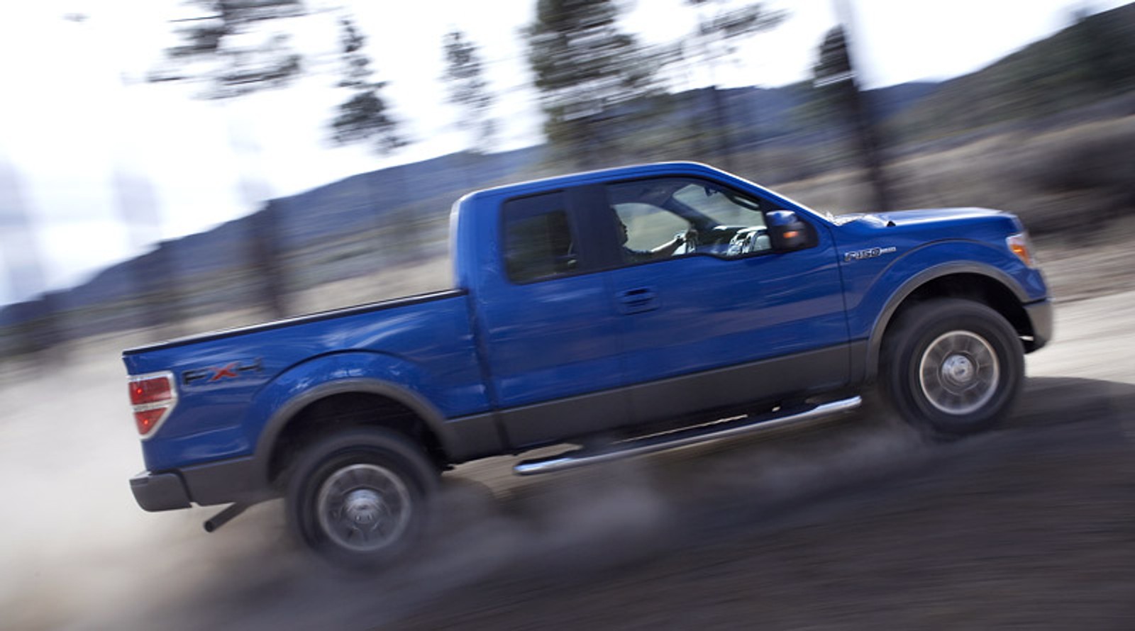 Ford F-150: legendarny pickup z nową twarzą (+ wideo)