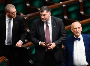 Posłowie obronią kierowców i załatwią paliwo po 3 zł