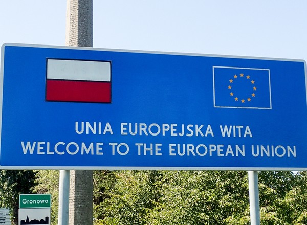 Przez 20 lat Polski w Unii Europejskiej na drogach zmieniło się więcej, niż można sądzić
