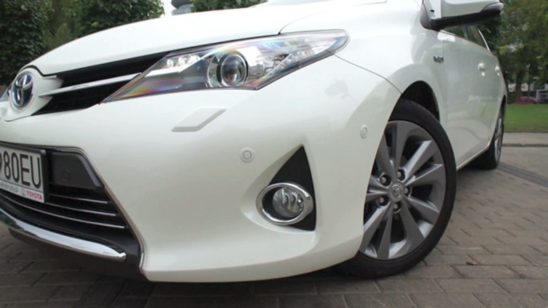 W korku z... Toyotą Auris Hybrid - cz. 02