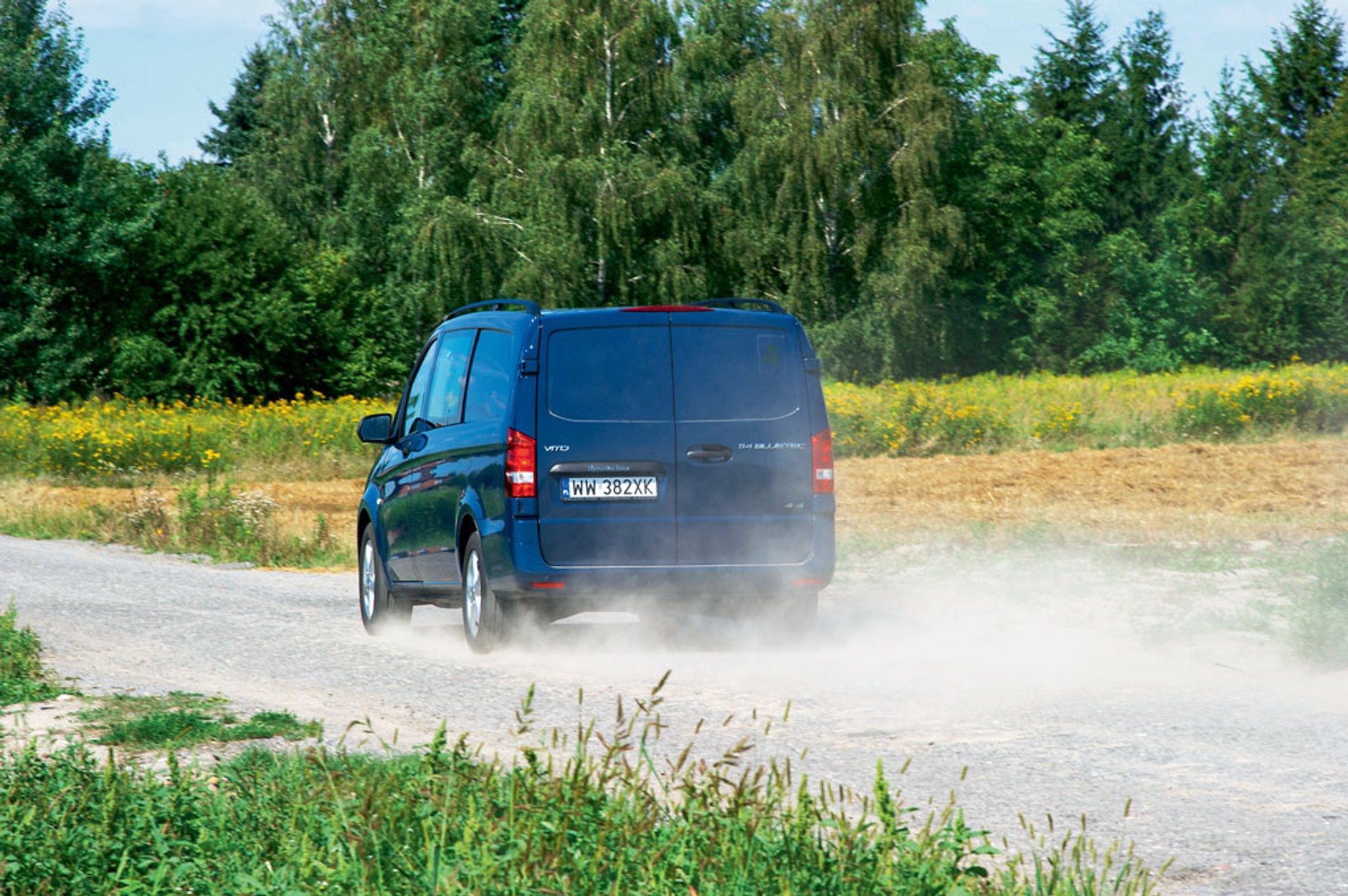Mercedes Vito Mixto 4Matic - rodzinny furgon