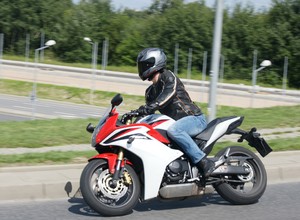 Honda CBR 600F: udany powrót kultowego ścigacza