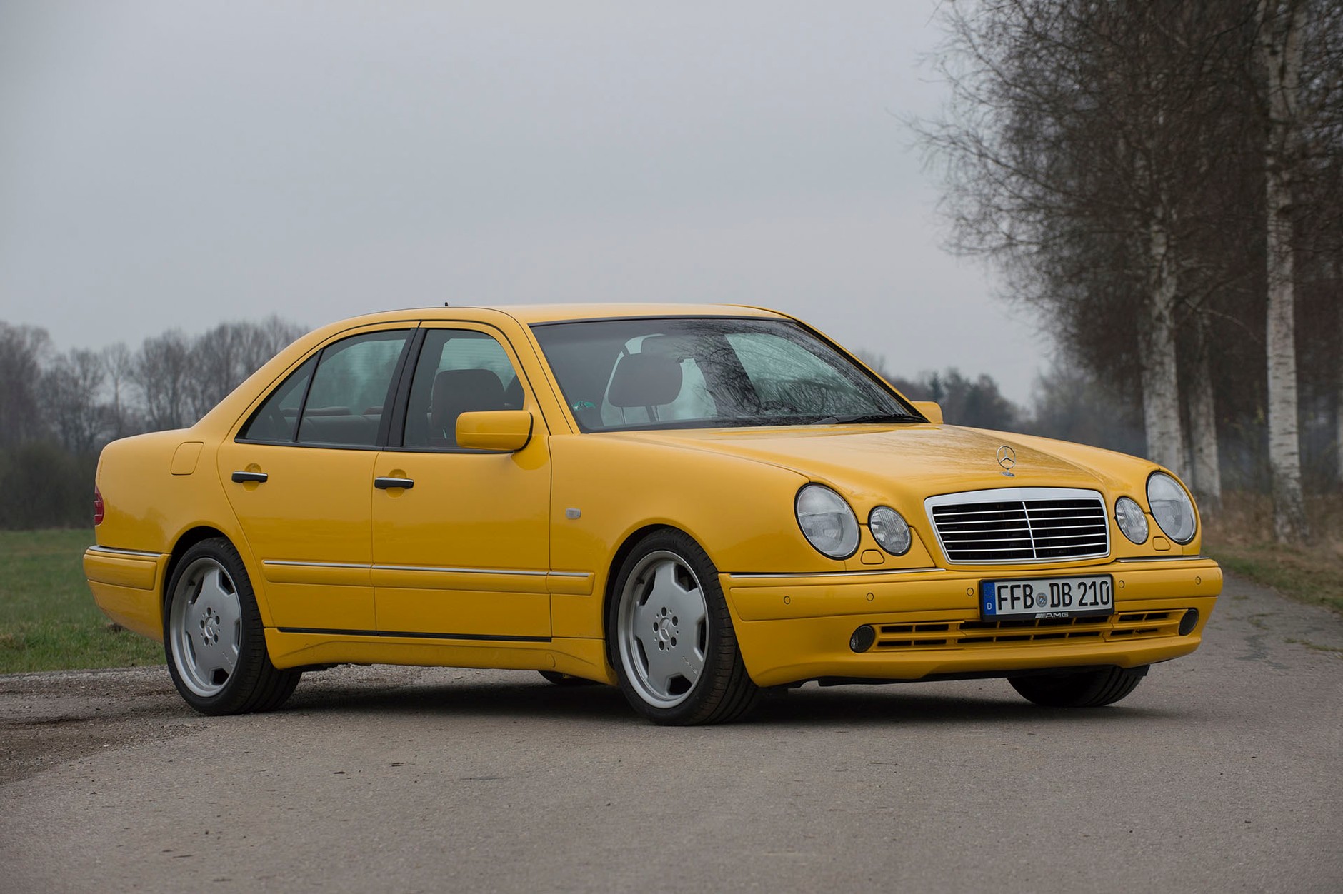 Mercedes W210 E50 AMG - jeśli okular to tylko taki!