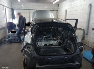 "Kobra" zaatakowała. Policjanci odzyskali już rozmontowaną Toyotę, którą skradziono kilka godzin wcześniej