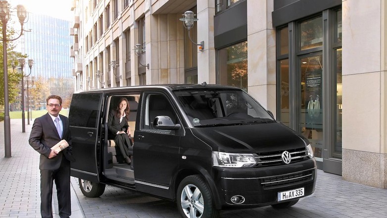 Volkswagen Caravelle Business: bus dla biznesmena