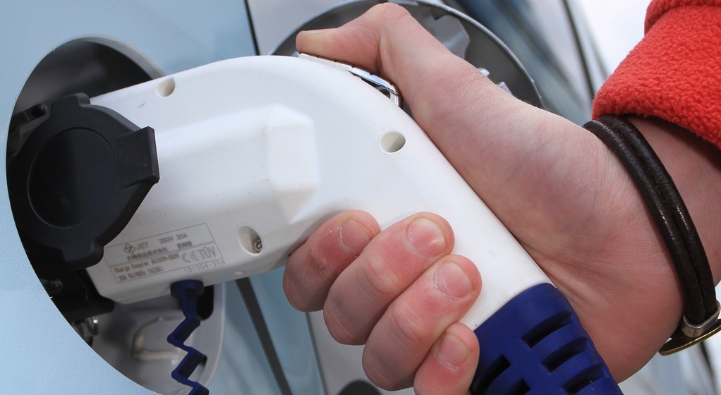 Jednak nie będzie rządowego wsparcia na zakup używanych aut elektrycznych
