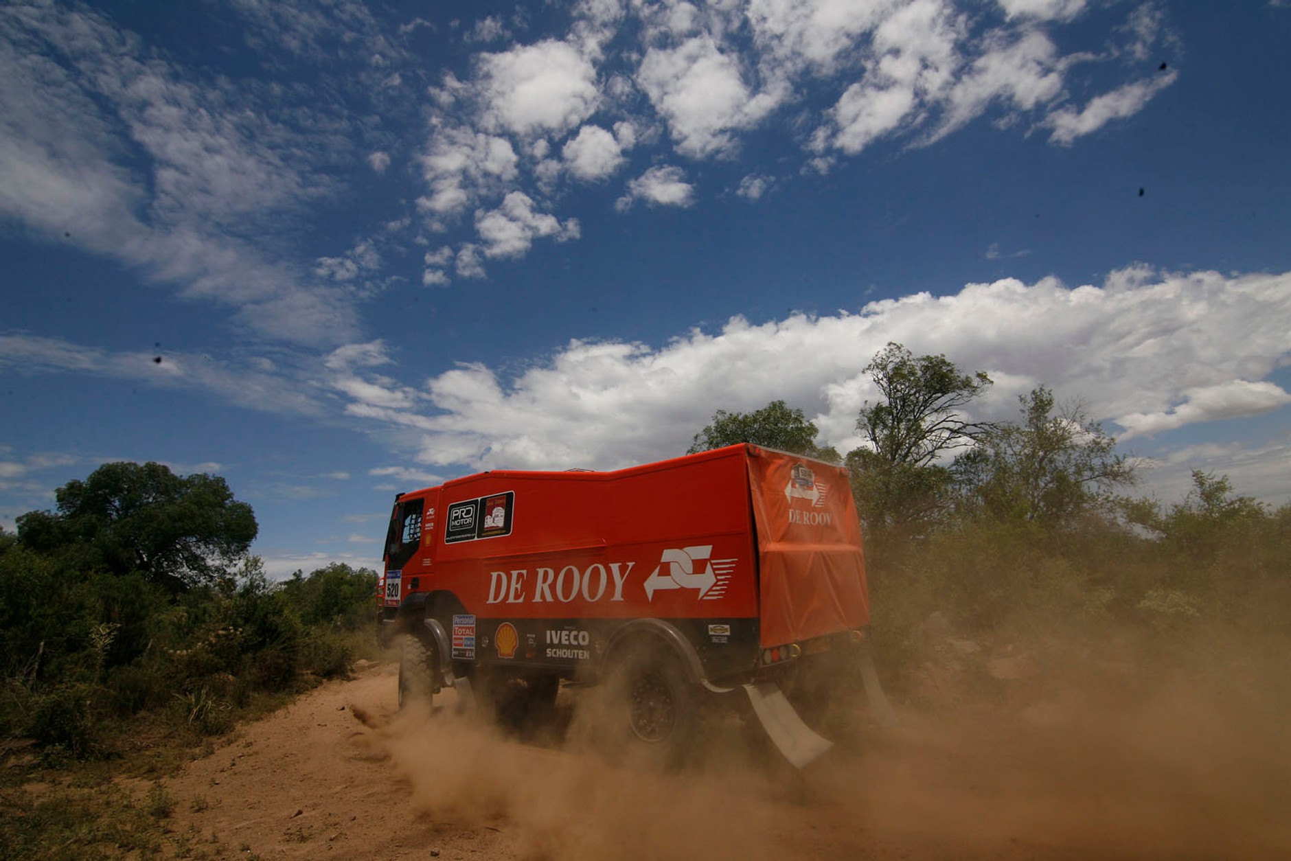 Rajd Dakar 2011: awans Hołowczyca (2.etap, wyniki, fot. Willy Weyens)