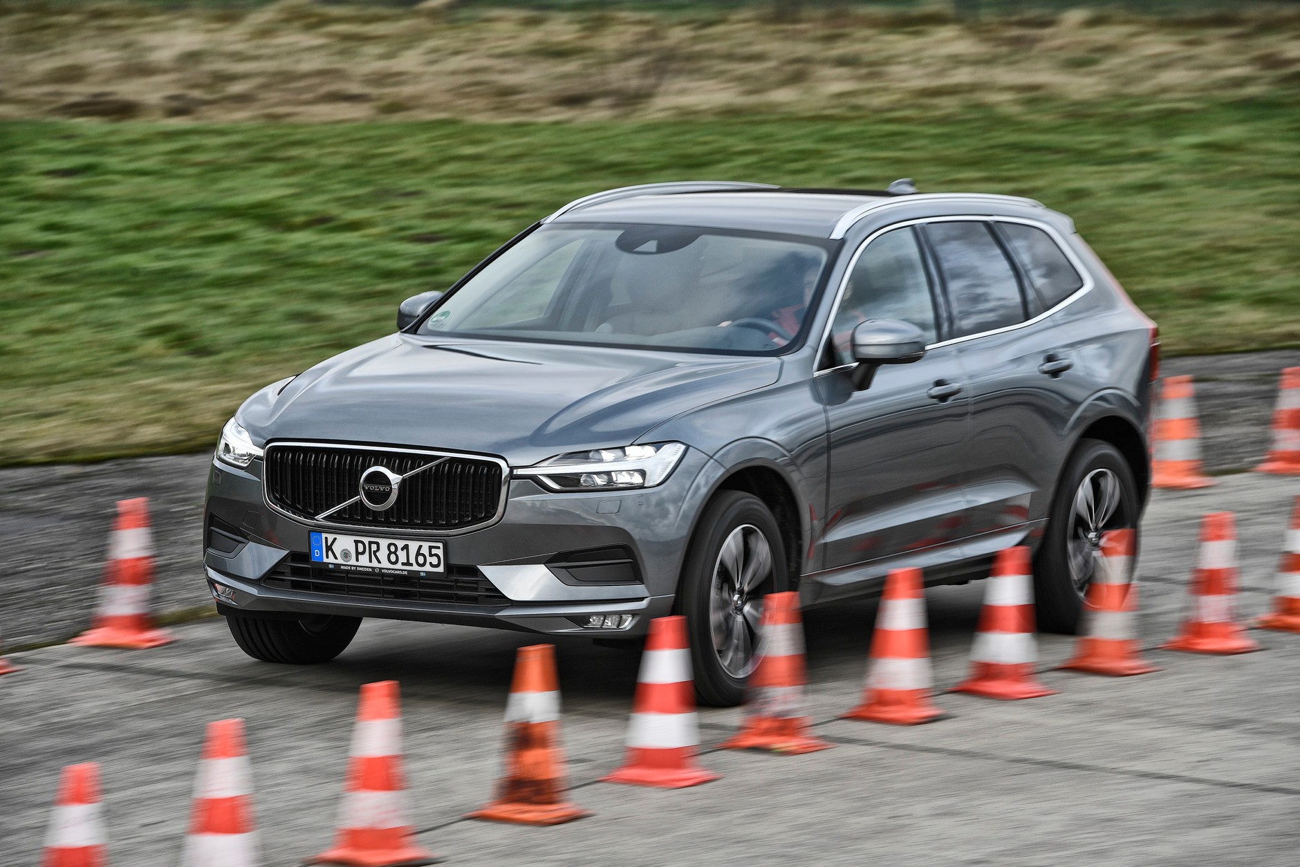 Alfa Romeo Stelvio vs. Audi Q5, BMW X3, Mercedes GLC i Volvo XC60 - 5 wszechstronnych diesli