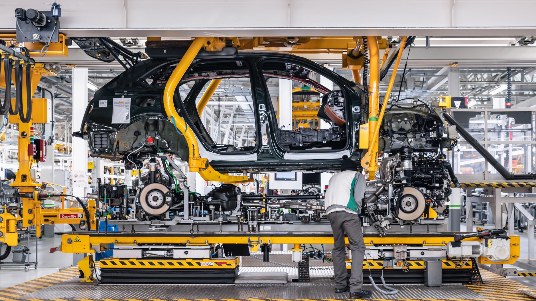 Fabryka Bentleya w Crewe – linia produkcyjna