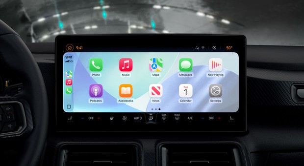 Kluczowa zmiana w Apple CarPlay. Już się nie zgubisz, gdy ktoś zadzwoni