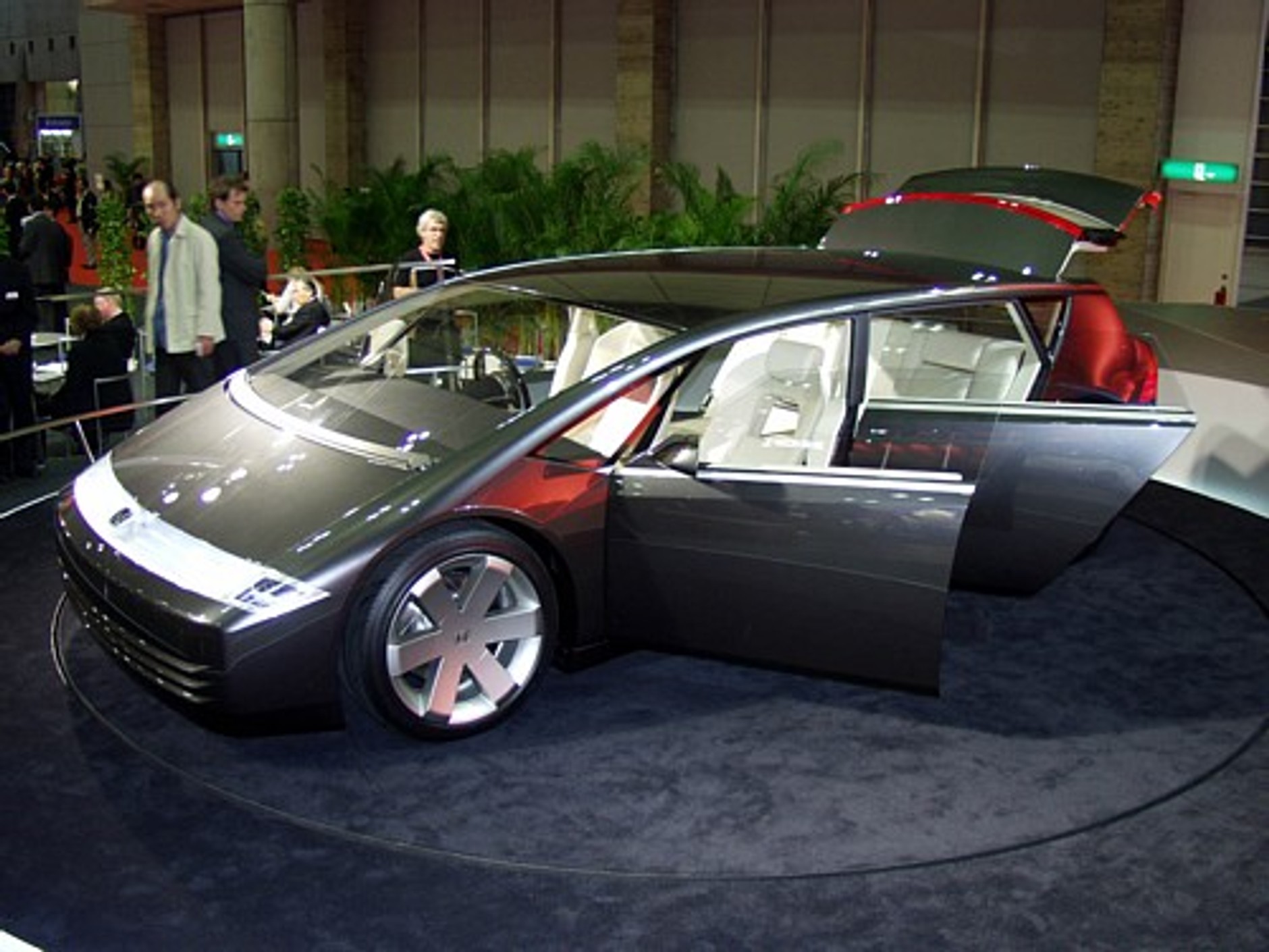 37 Tokyo Motor Show (23.10 - 05.11)