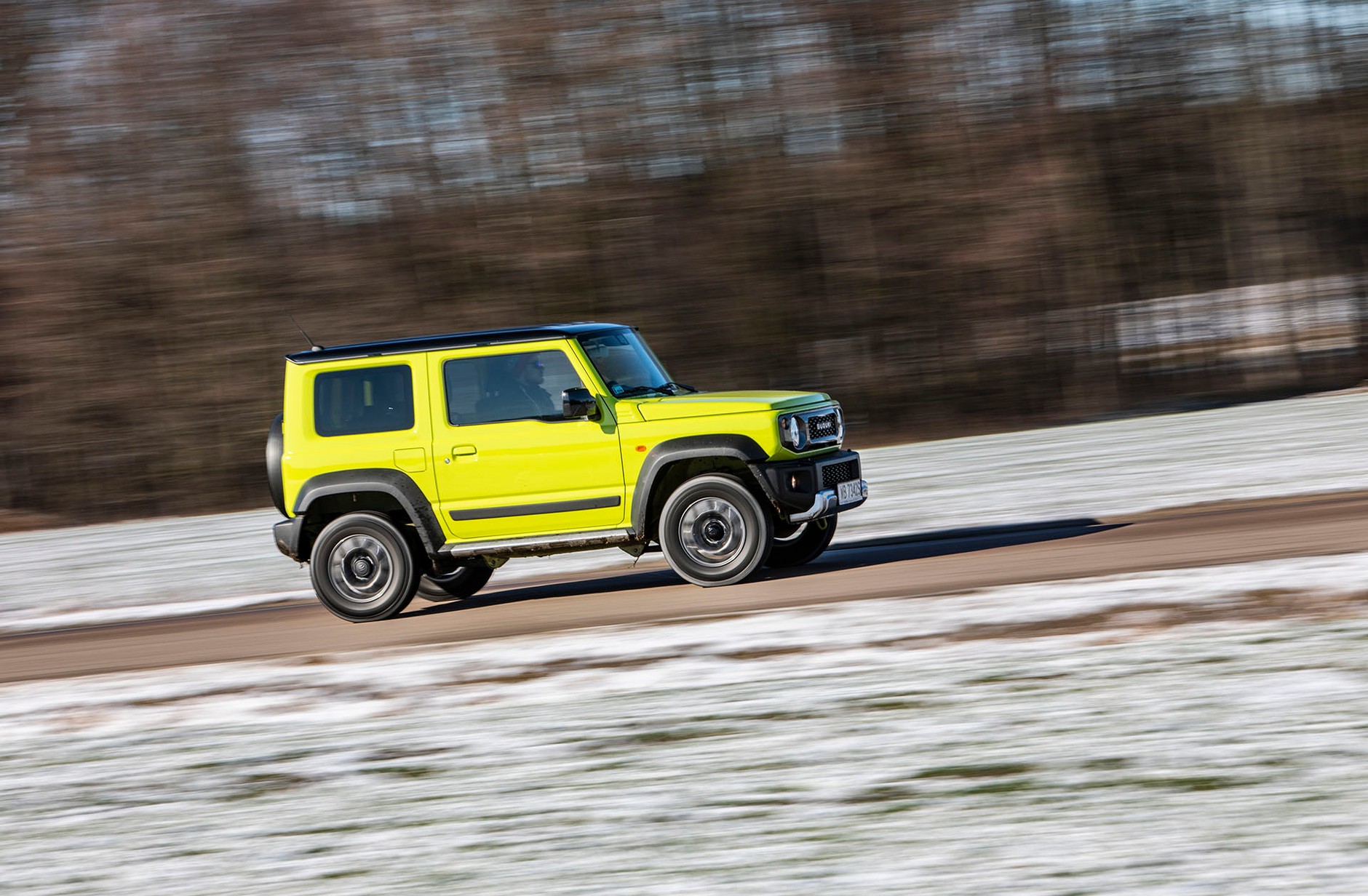 Suzuki Jimny 1.5 VVT 4AT - jego żywioł to teren