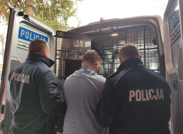 Oszukiwał na „policjanta”. Policjanci go złapali
