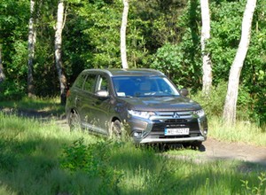 Mitsubishi Outlander 2.0/150 KM CVT 4x4 - cena czyni cuda! | TEST