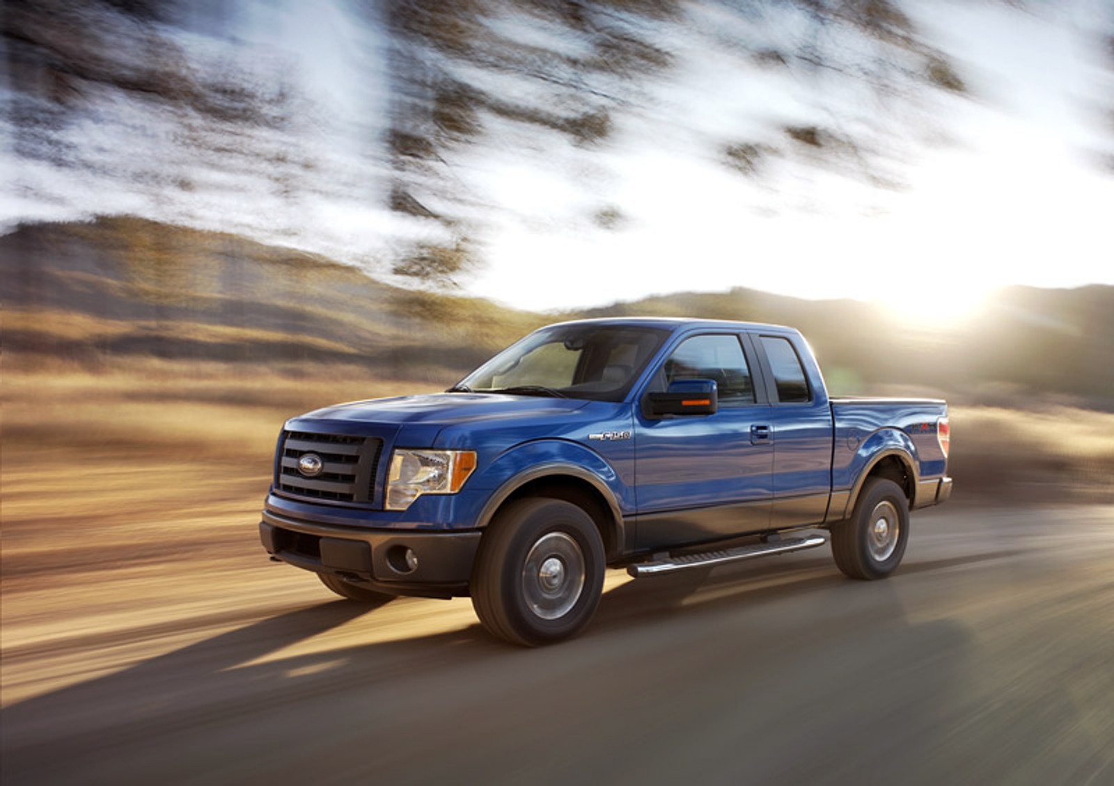 Ford F-150: legendarny pickup z nową twarzą (+ wideo)