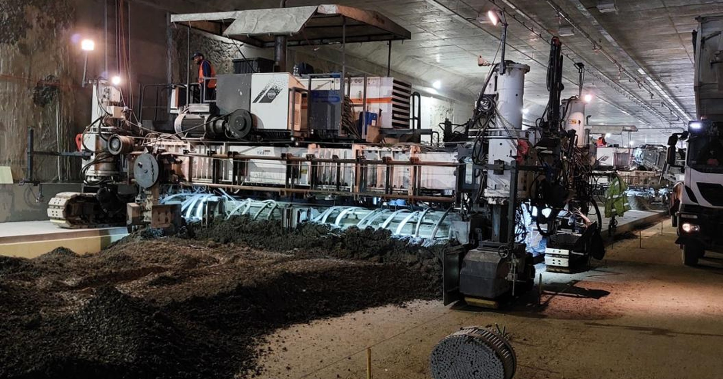 W tunelu w Dziekanowicach drogowcy zastosowali pierwsze takie rozwiązanie w woj. małopolskim