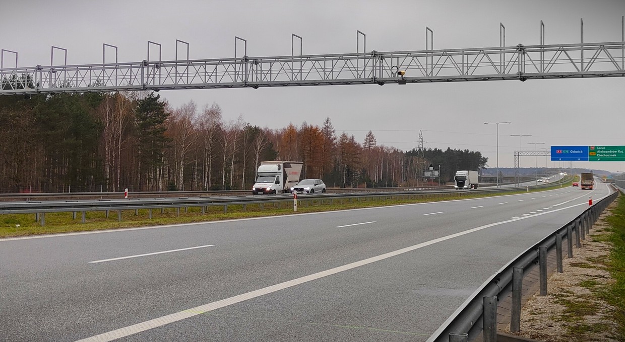 Na autostradzie A1 działa nowy odcinkowy pomiar prędkości. Pojedziesz za szybko, zapłacisz