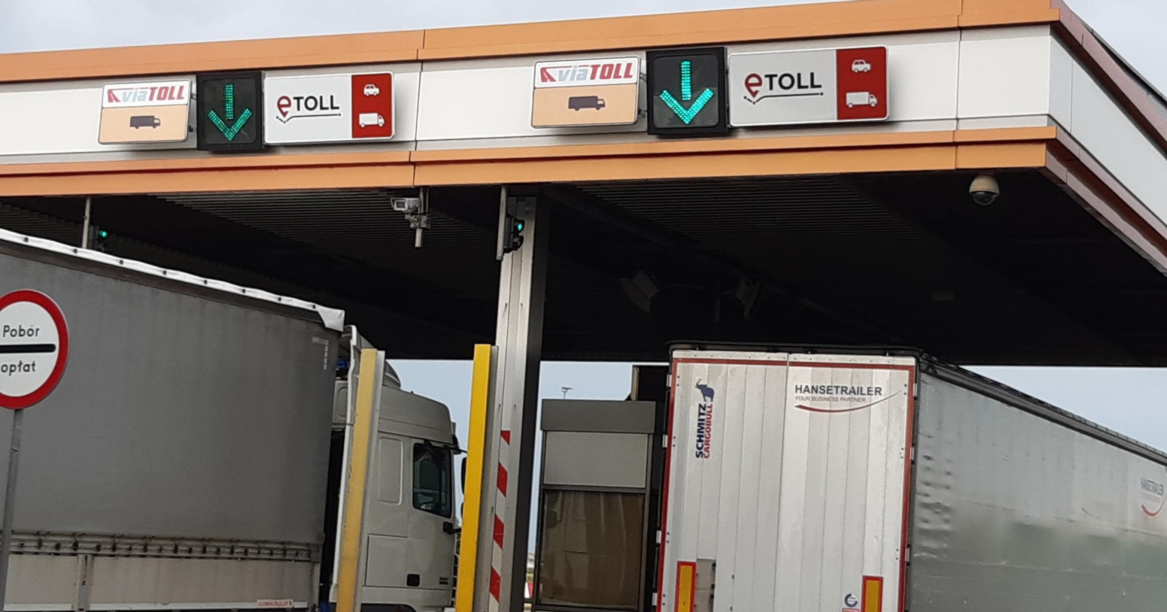 System opłat drogowych e-TOLL w Polsce - do 1 lipca 2023 r. obowiązywał także samochody osobowe do 3,5 t. 