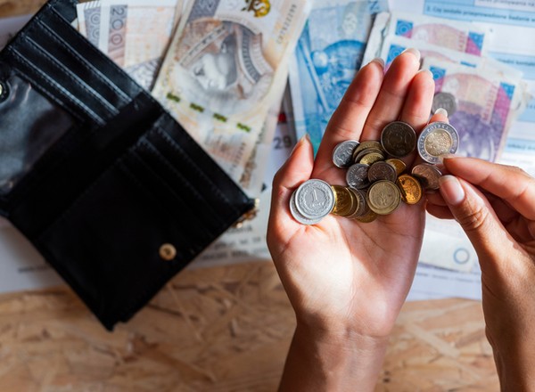 Tyle przeciętny Polak musi pracować na najtańszy nowy samochód. Ponad dwa razy dłużej niż Niemiec