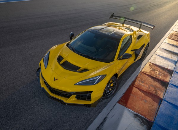 Chevrolet nie poddaje się presji ekologów. Corvette ZR1 wciąż kusi silnikiem V8, najmocniejszym w historii