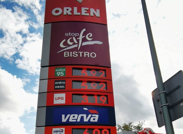 Był cud paliwowy na stacjach Orlen, jest śledztwo prokuratury. To zły sen Daniela Obajtka