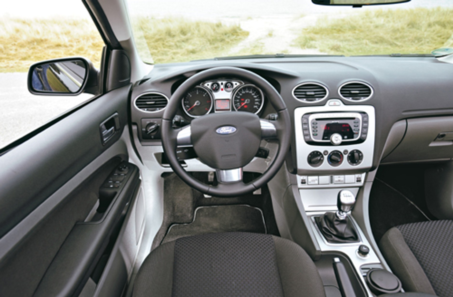 Peugeot 308CC kontra VW Eos, Ford Focus CC, Opel Astra Twin Top i Renault Megane CC - Lato może już nadejść