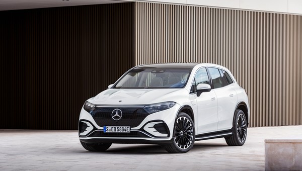Mercedes EQS SUV — znamy ceny. Zwalają z nóg