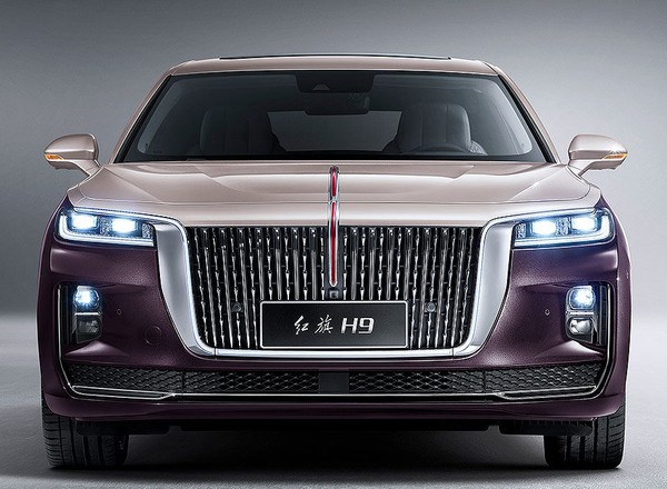 Przewodniczący Chin ma nową bestię. Limuzyna Hongqi N701