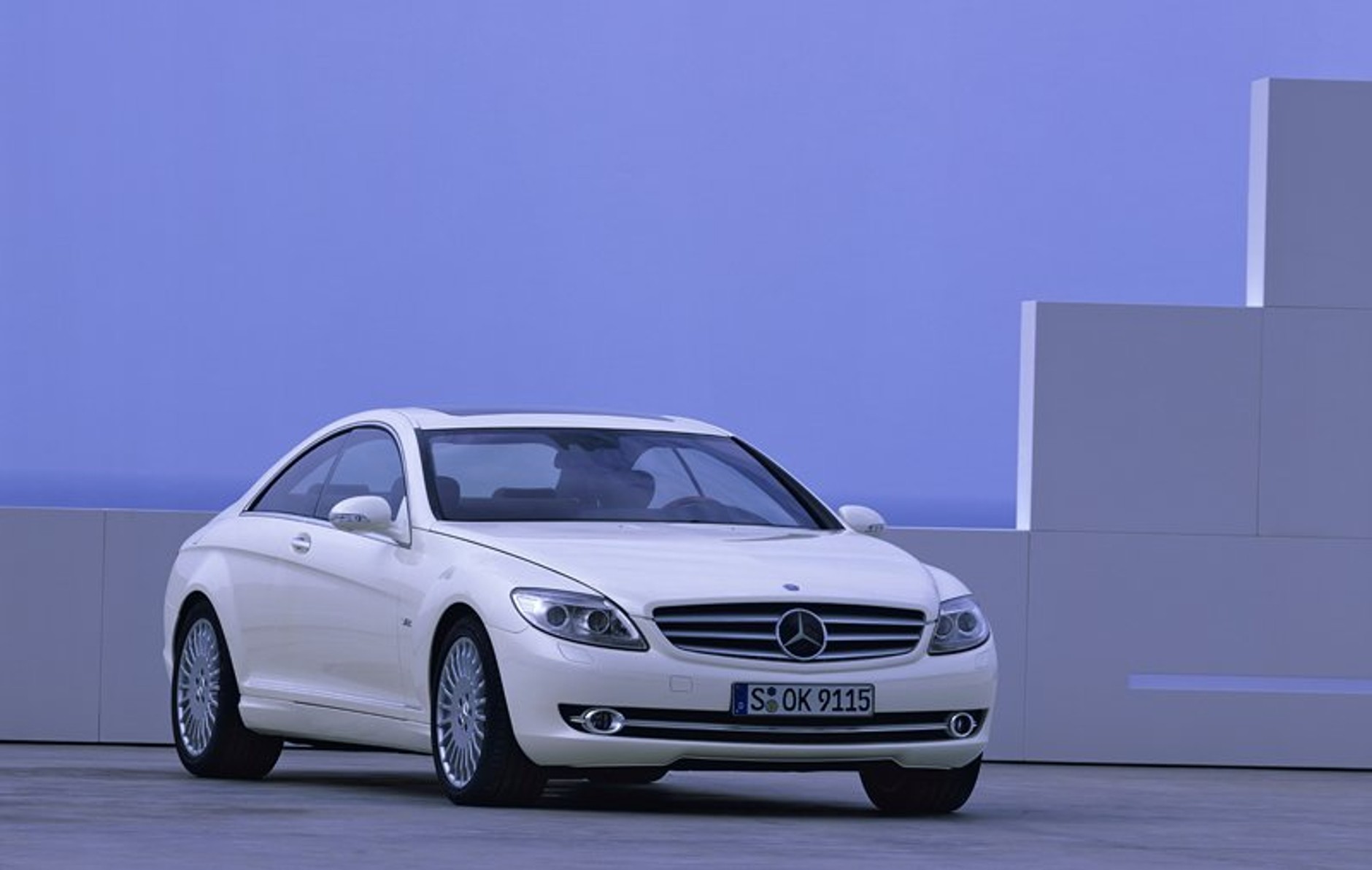 Mercedes-Benz CL: nowa generacja luksusowego coupe