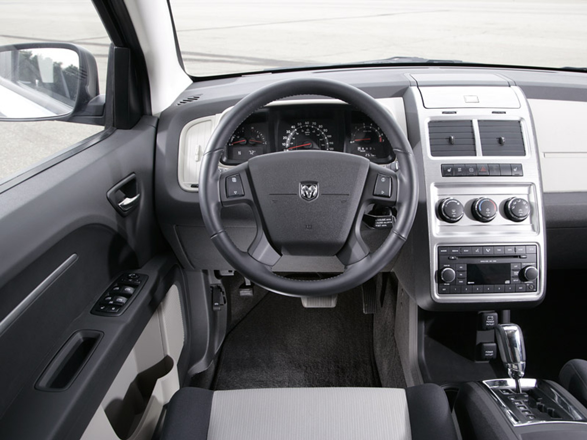 Genewa 2008: Dodge Journey - premiera europejskiej wersji produkcyjnej