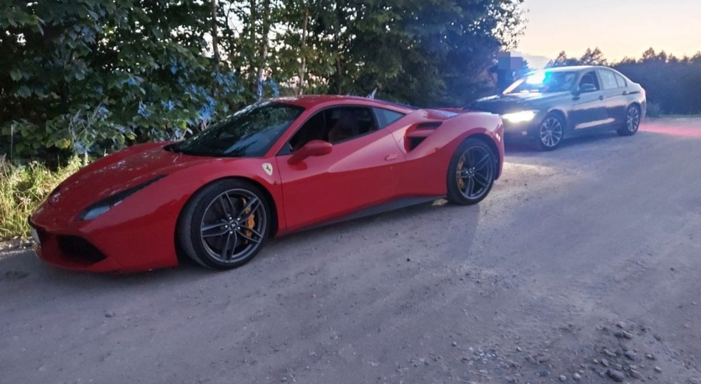 Grupa Speed zatrzymuje Ferrari