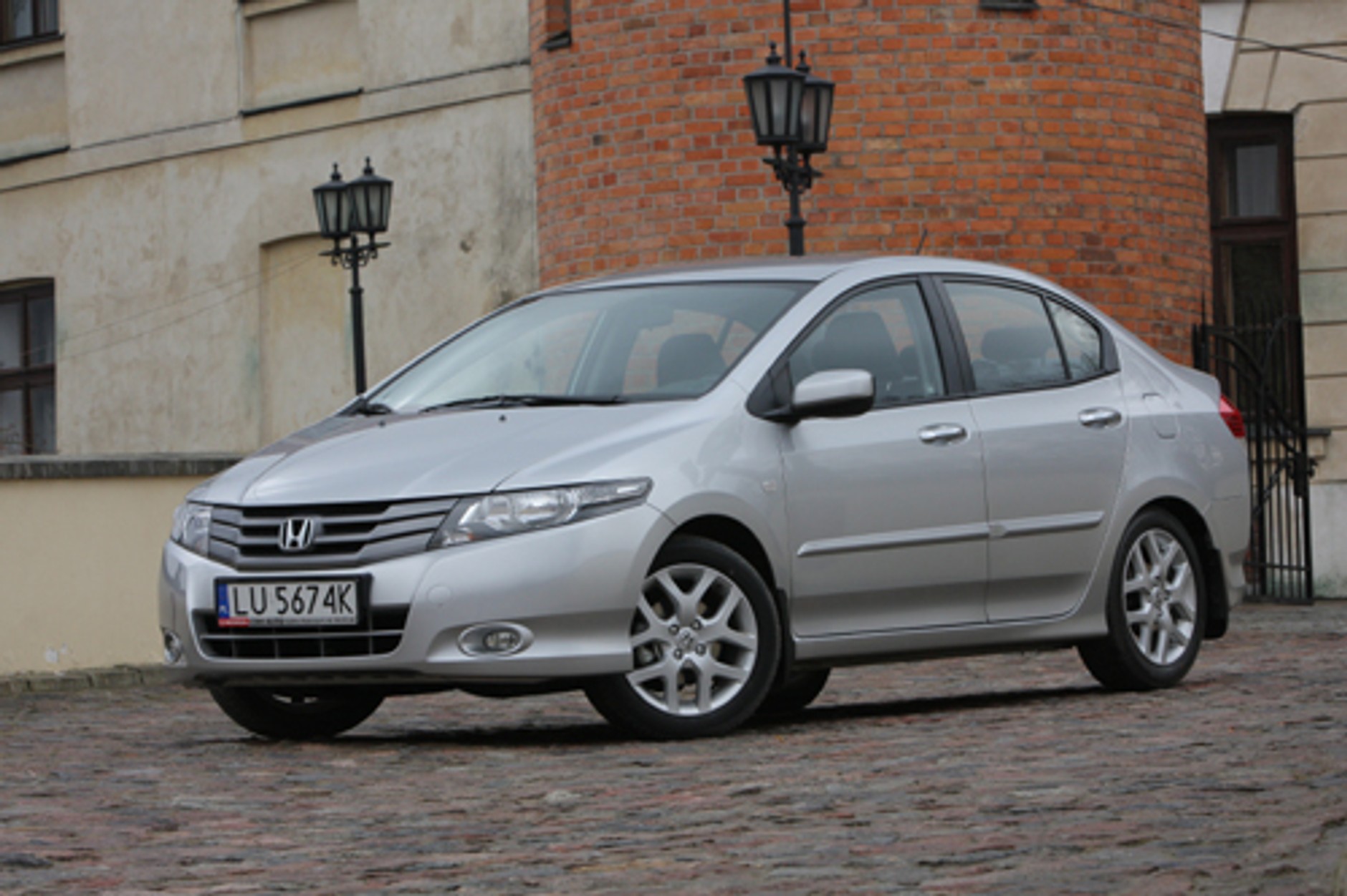Honda City 1.4 Elegance - Japoński sedan w zupełnie nowym stylu