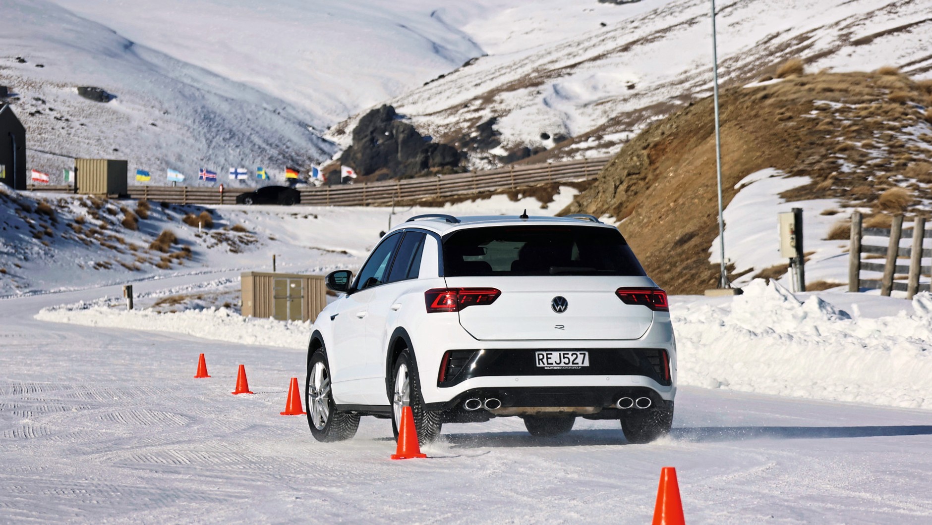 Test opon całorocznych do mocnych SUV–ów