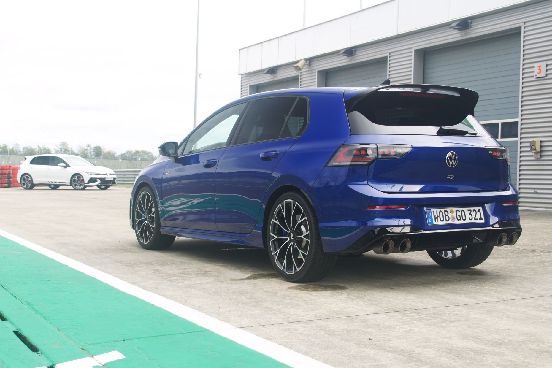 Volkswagen Golf R (2024)