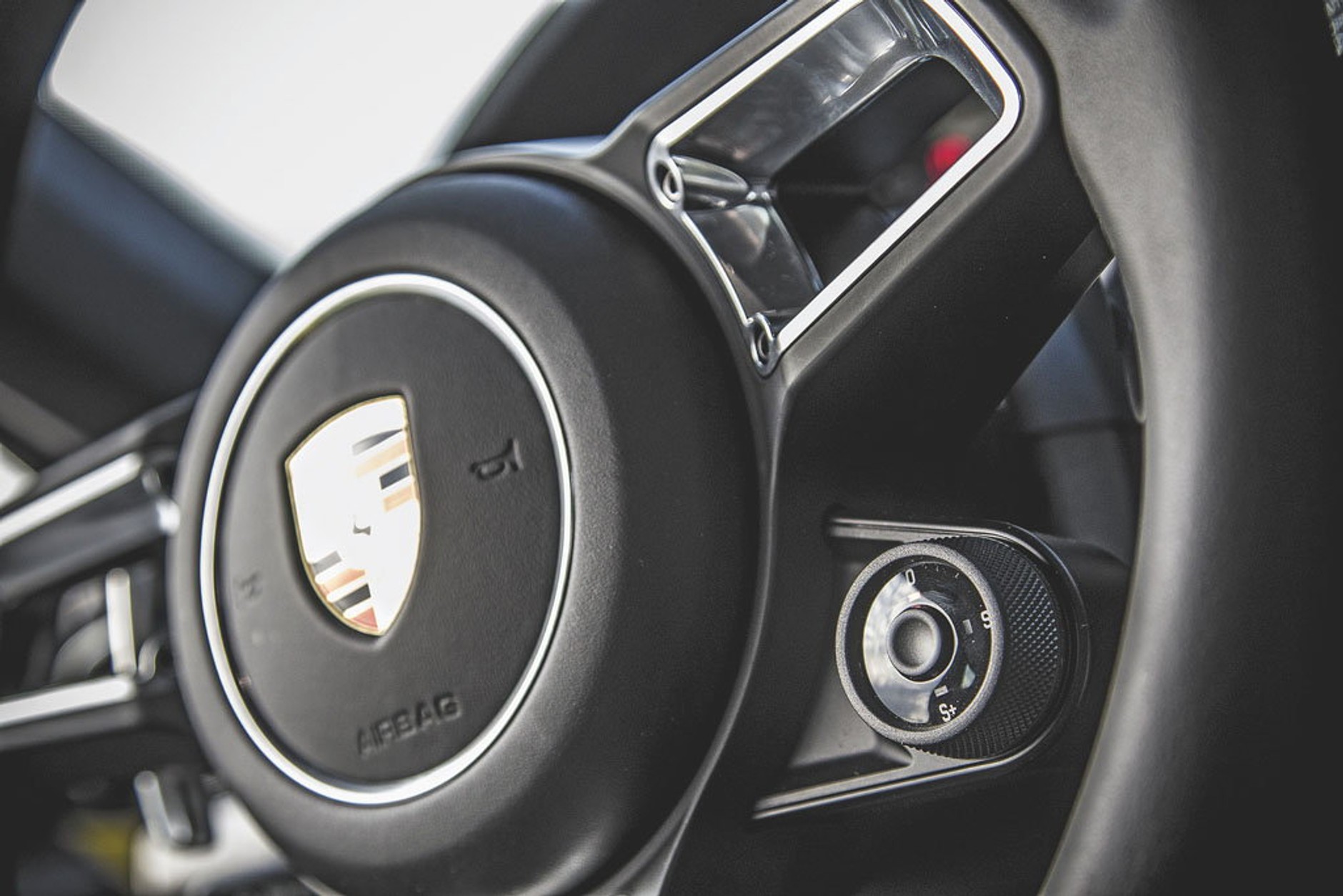 Porsche 911 - Grzeczniejsze znaczy lepsze?