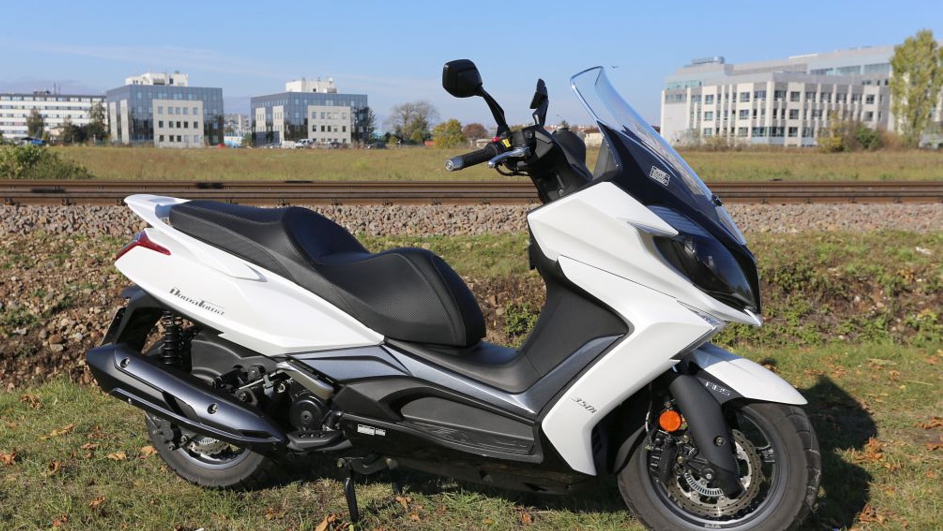 Kymco New Downtown 350i w pełnej krasie