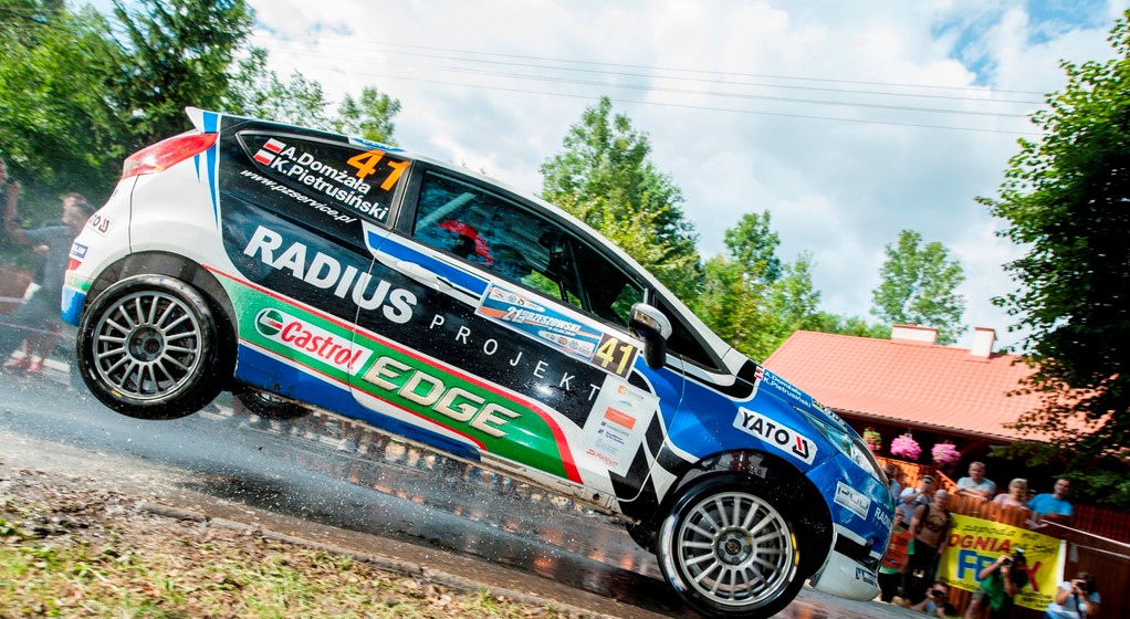Castrol EDGE Fiesta Trophy na półmetku