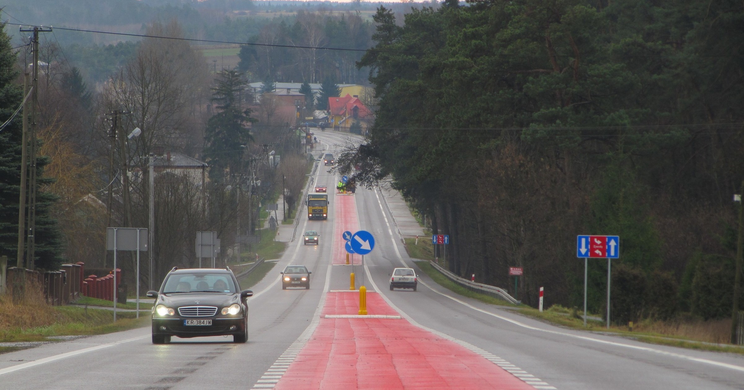 Do czego jest czerwony pas? Można na niego wjeżdżać?