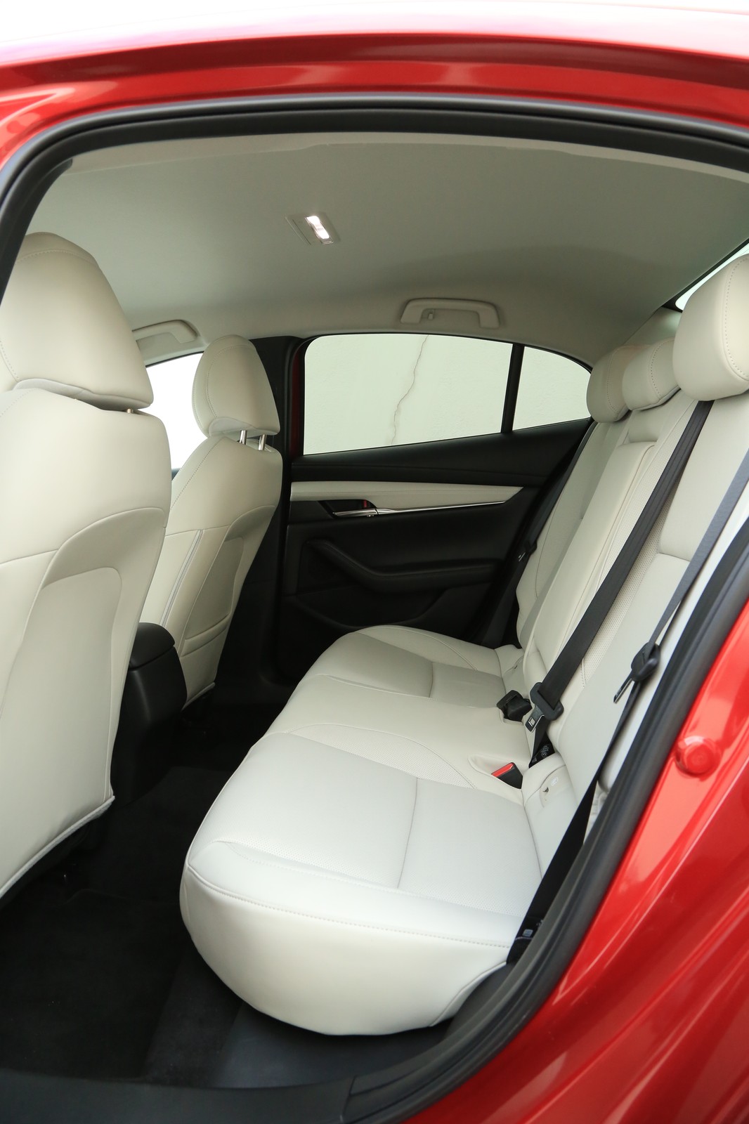 Mazda 3 sedan 2.0 Skyactiv-X