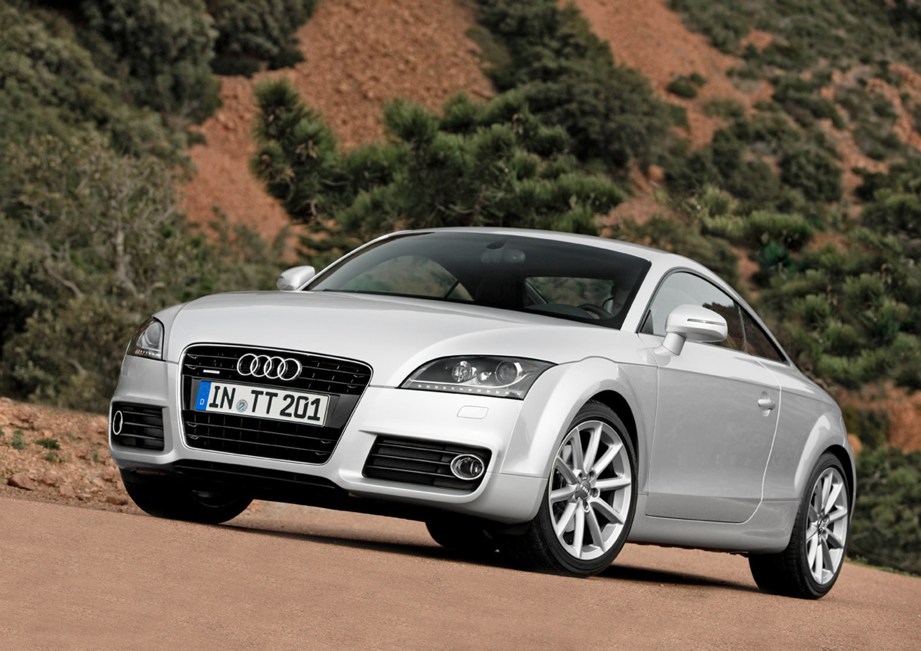 AMI 2010: Audi TT po wiosennym faceliftingu