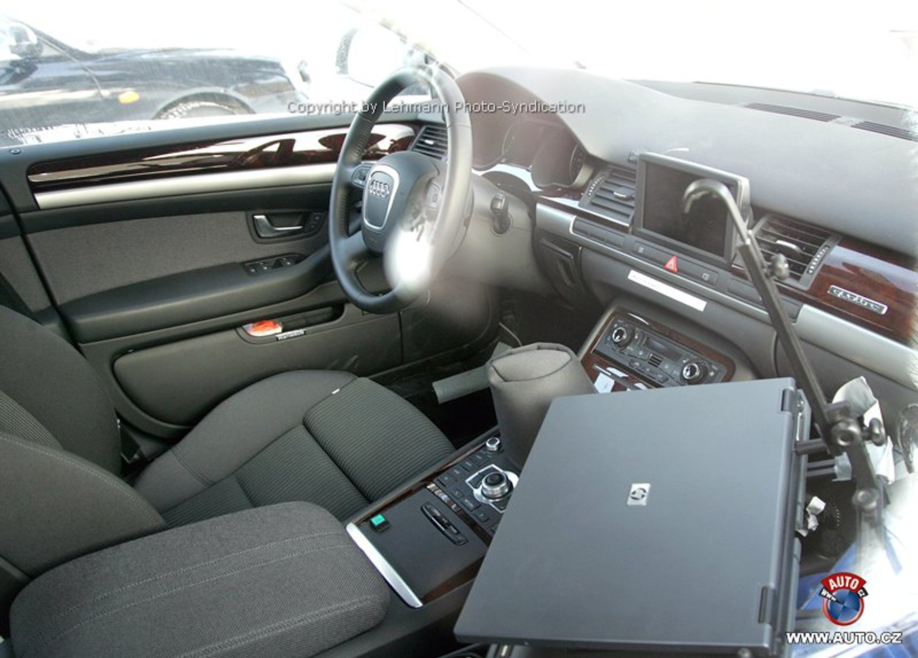 Zdjęcia szpiegowskie: Audi A7 podczas testów