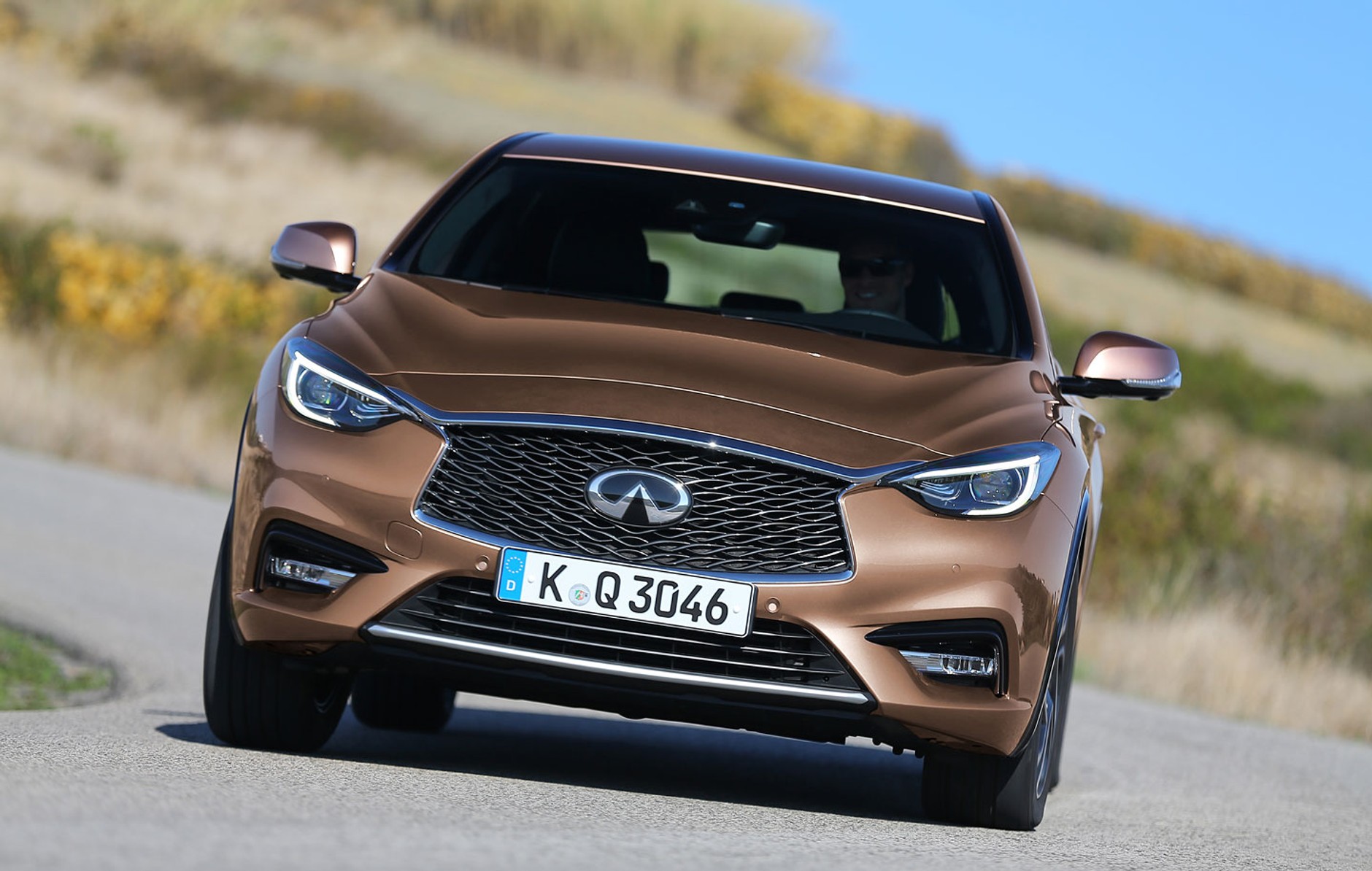 Infiniti Q30: rozpoczęto produkcję seryjną