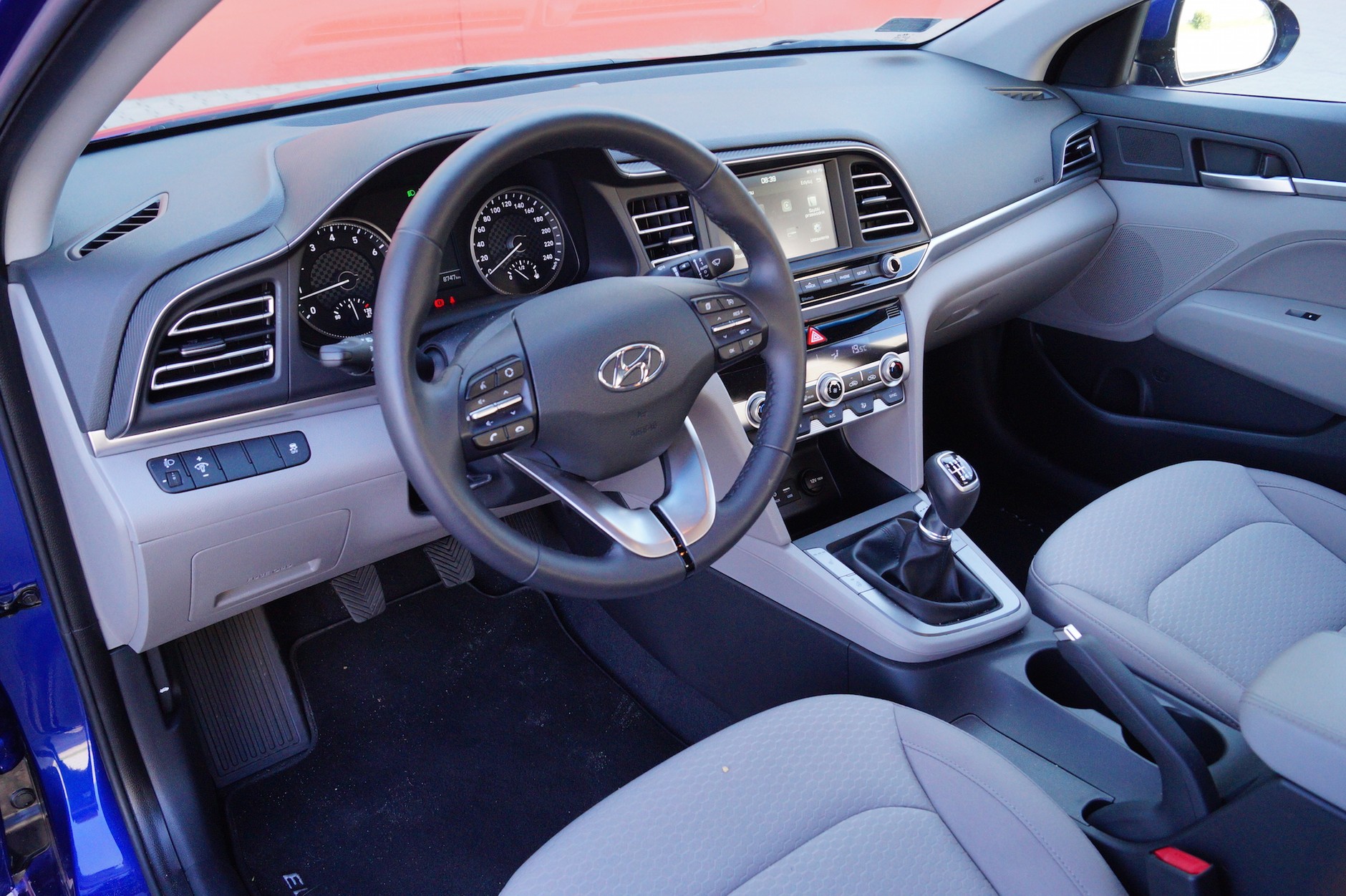 Hyundai Elantra 1.6 MPI