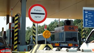 Płatne autostrady w Polsce i za granicą. Gdzie zapłacimy i jak dużo?