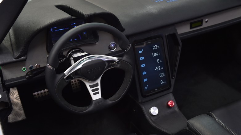 KRAKÓW PREMIER POLSKI SAMOCHÓD O NAPĘDZIE WODOROWYM (samochód "Premier")